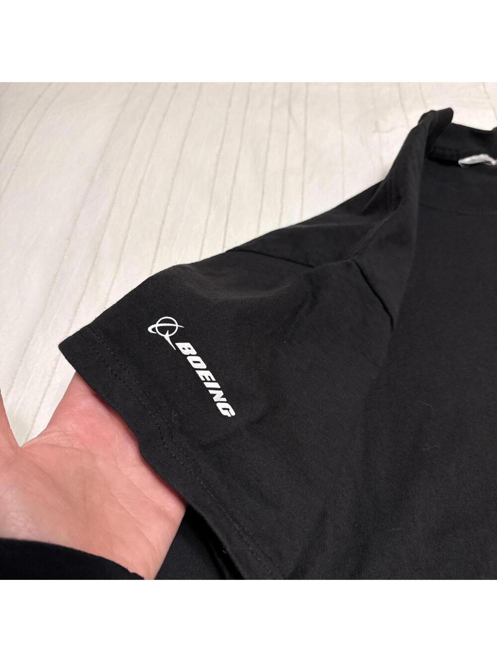 Gildan Men's Black Tshirt - Picture 2 of 3